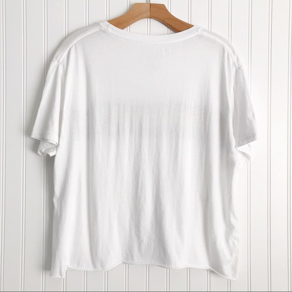 ⭐️ 3 for $25 Graphic Tee - Picture 8 of 8